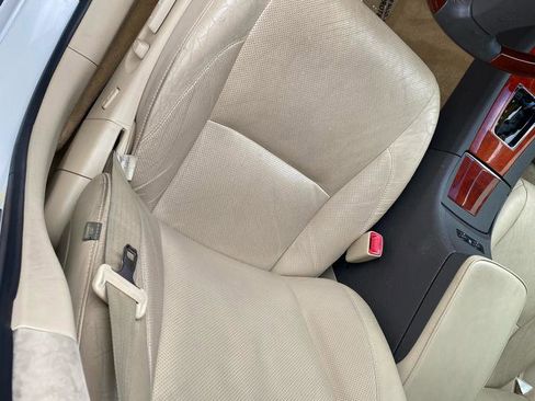 Used 2011 Lexus ES 350 4dr Sdn image 12