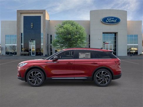 New 2026 Lincoln Corsair Reserve image 3