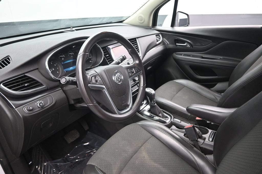 Used 2022 Buick Encore Preferred w/ Safety Package AWD/4WD image 21