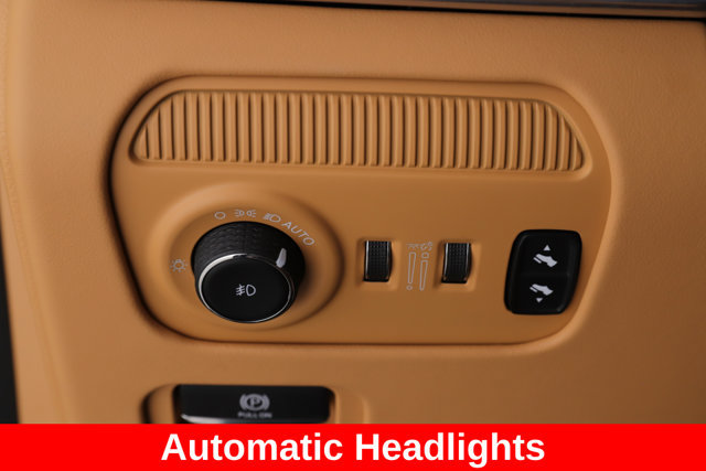 Used 2025 Jeep Grand Wagoneer L Series III w/ Quick Order Packagew 28T AWD/4WD image 21
