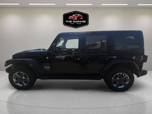 Used 2021 Jeep Wrangler Unlimited Sahara AWD/4WD image 3