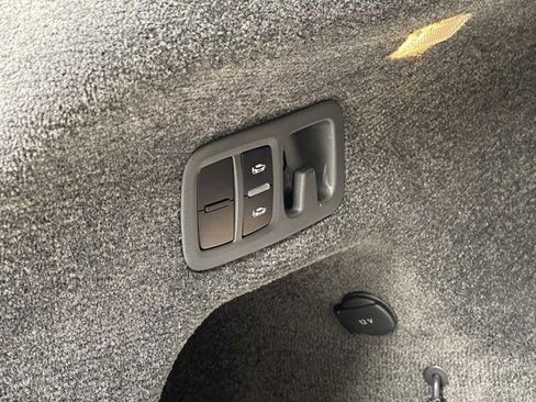 New 2024 Bentley Bentayga Extended Wheelbase image 42