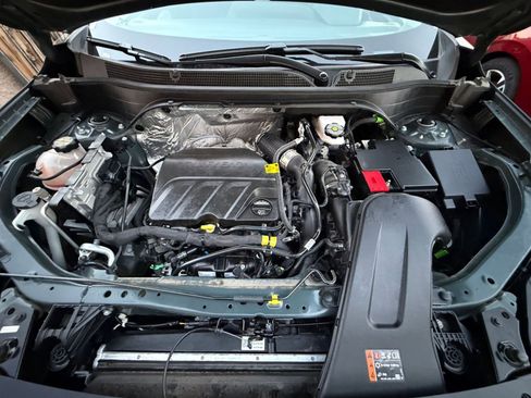 Used 2025 Chevrolet Trax LT w/ LT Convenience Package image 30