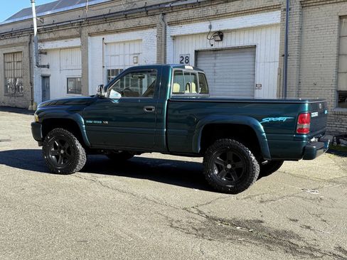 Used 1997 Dodge Ram 1500 Truck 4x4 Regular Cab image 6