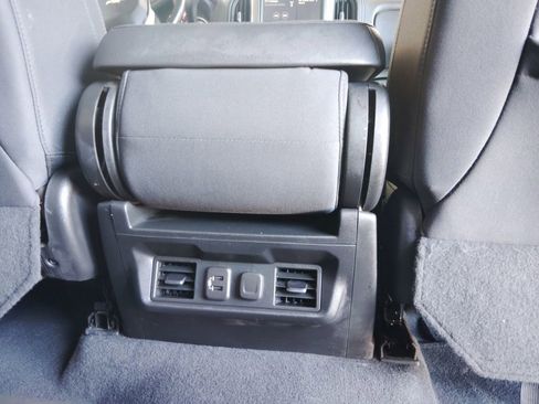 Used 2022 Chevrolet Silverado 2500 LT w/ Convenience Package AWD/4WD image 17