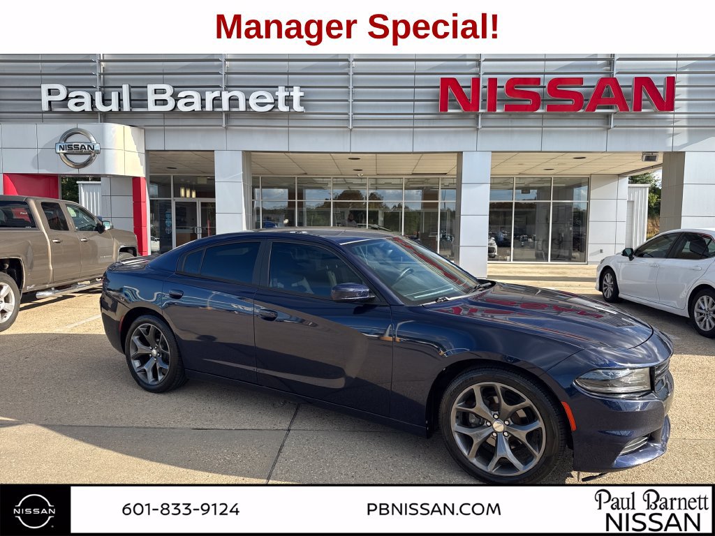 Used 2016 Dodge Charger SXT w/ Rallye Group RWD image 3