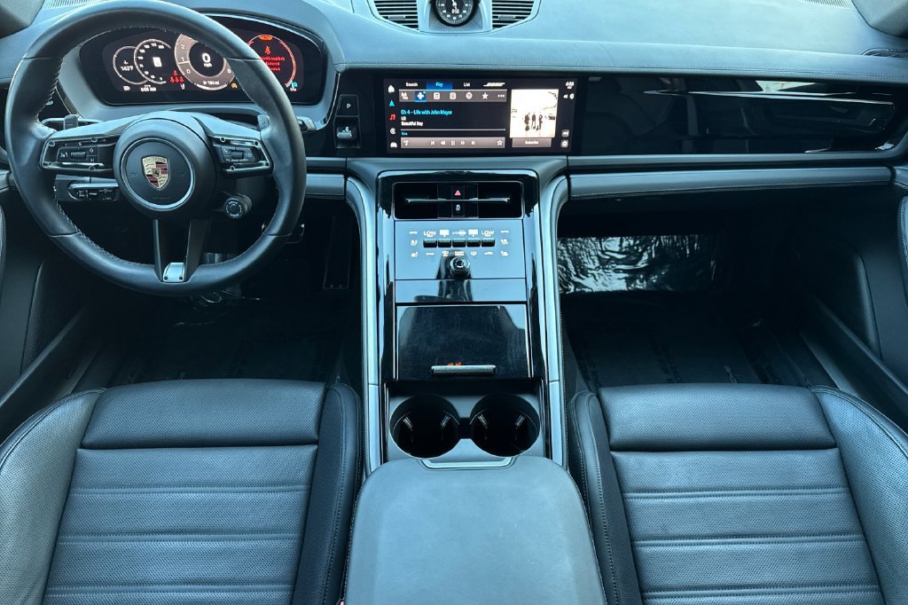 Used 2024 Porsche Panamera RWD image 6