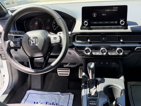Used 2025 Honda Civic Sport image 19