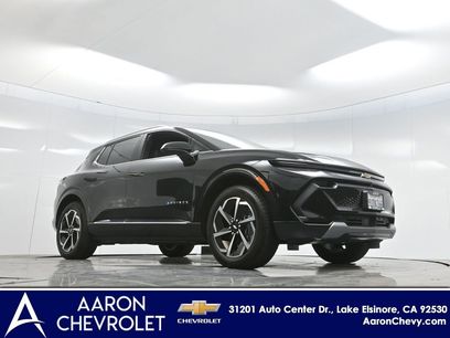 New 2025 Chevrolet Equinox EV LT w/ Convenience Package