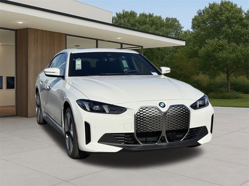 New 2026 BMW i4 eDrive40 w/ Premium Package image 5