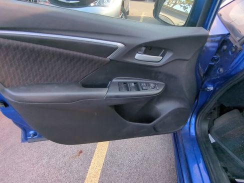 Used 2018 Honda Fit Sport image 8