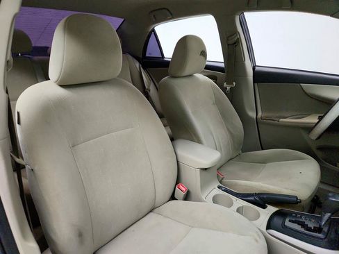 Used 2013 Toyota Corolla L FWD image 24