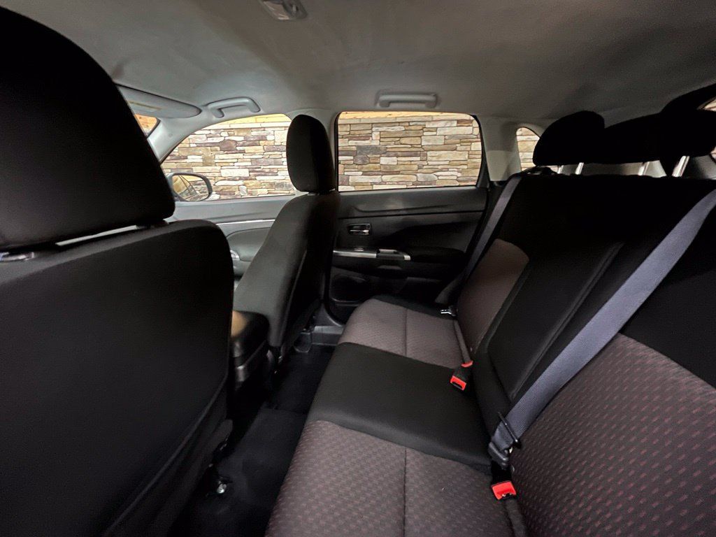Used 2019 Mitsubishi Outlander Sport ES AWD/4WD image 40