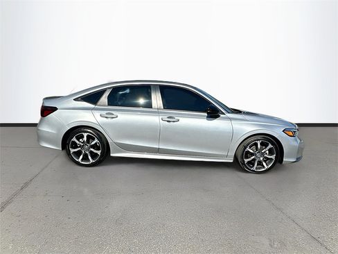 Used 2025 Honda Civic Sport image 8