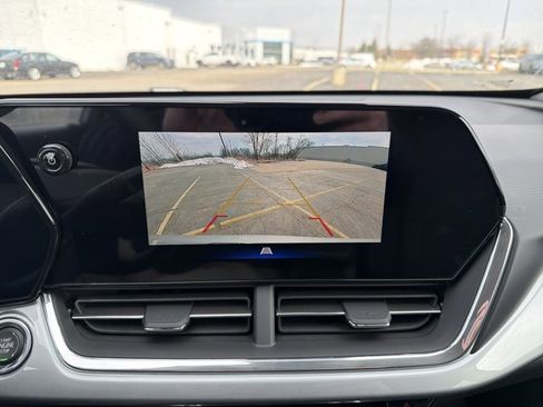 New 2026 Chevrolet Trax LT image 17