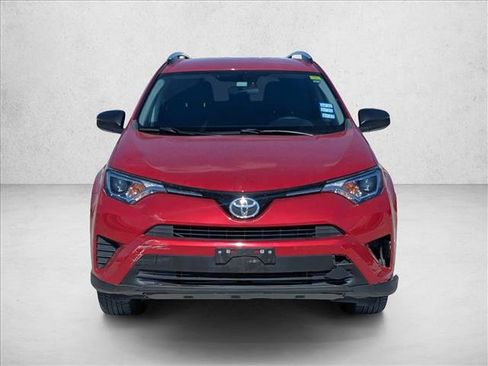 Used 2016 Toyota RAV4 LE image 2