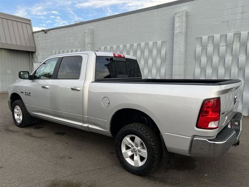 Used 2017 RAM 1500 Classic SLT w/ Luxury Group image 8