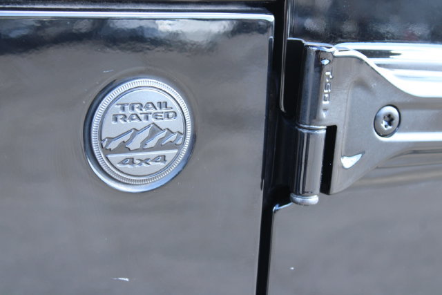 Used 2022 Jeep Gladiator Overland AWD/4WD image 9