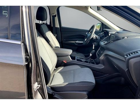 Used 2017 Ford Escape SE w/ Equipment Group 201A AWD/4WD image 27