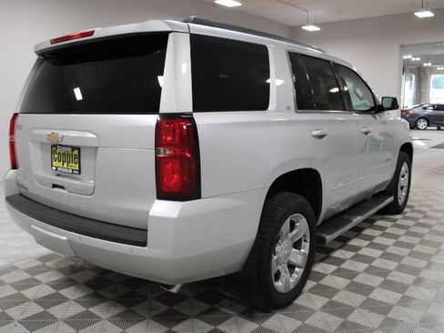 Used 2018 Chevrolet Tahoe LT w/ LT Signature Package image 12