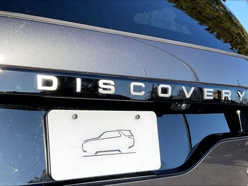 New 2026 Land Rover Discovery Limited Edition image 26
