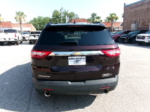 Used 2021 Chevrolet Traverse LT FWD image 4