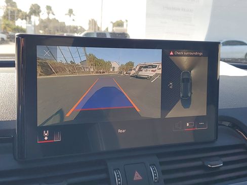 Used 2022 Audi SQ5 Premium Plus w/ Premium Plus Package image 23