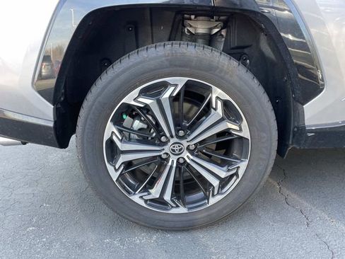 Used 2024 Toyota RAV4 XSE w/ Premium Package image 8