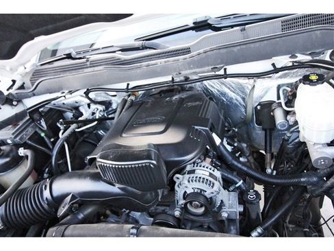 Used 2018 Chevrolet Silverado 2500 W/T image 25