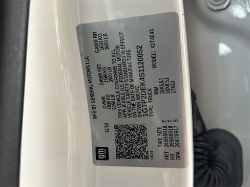 Used 2025 GMC Canyon AT4 image 39