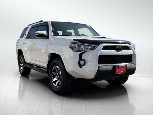 Used 2019 Toyota 4Runner TRD Off-Road Premium AWD/4WD image 7