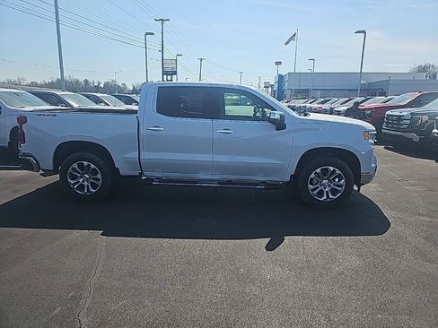 New 2026 Chevrolet Silverado 1500 LTZ w/ LTZ Premium Package AWD/4WD image 4