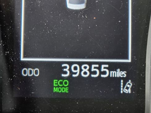 Used 2024 Toyota Camry SE FWD image 32