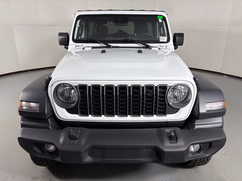 Used 2025 Jeep Wrangler Unlimited Sport AWD/4WD image 3