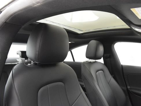 Used 2023 Mercedes-Benz CLA 250 image 18