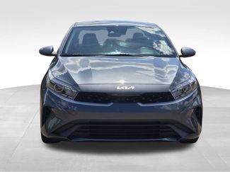 Used 2024 Kia Forte LXS FWD video 3