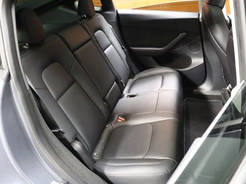 Used 2023 Tesla Model Y Long Range image 54