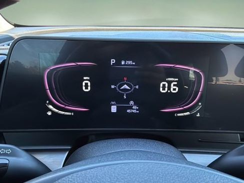 Used 2024 Kia Sportage EX image 15