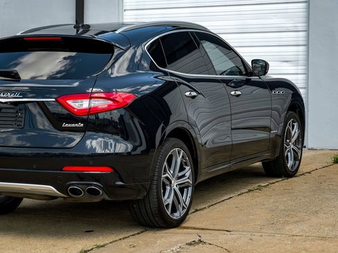 Used 2019 Maserati Levante S GranLusso image 12