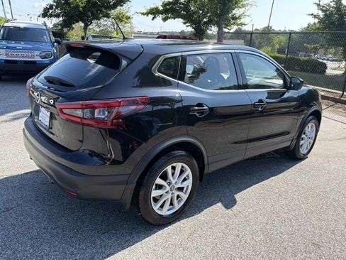 Used 2022 Nissan Rogue Sport S FWD image 7