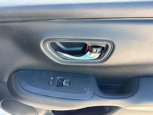 Used 2023 Honda HR-V Sport image 14