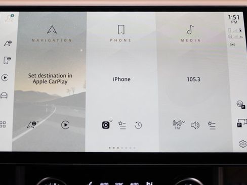 Used 2023 Land Rover Range Rover SE image 95