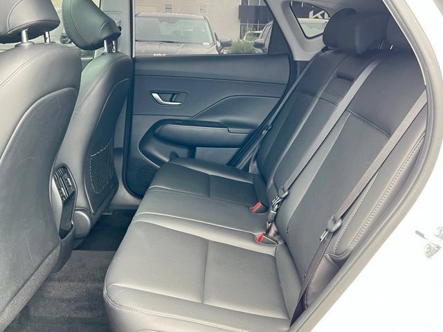 Used 2024 Hyundai Kona Limited AWD/4WD image 8