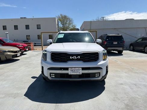 Used 2024 Kia Telluride SX w/ Towing Package AWD/4WD image 2
