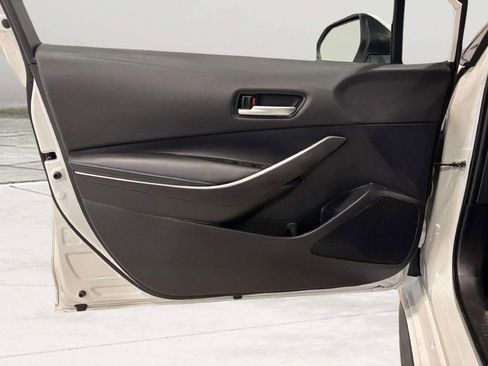 Used 2021 Toyota Corolla SE image 16