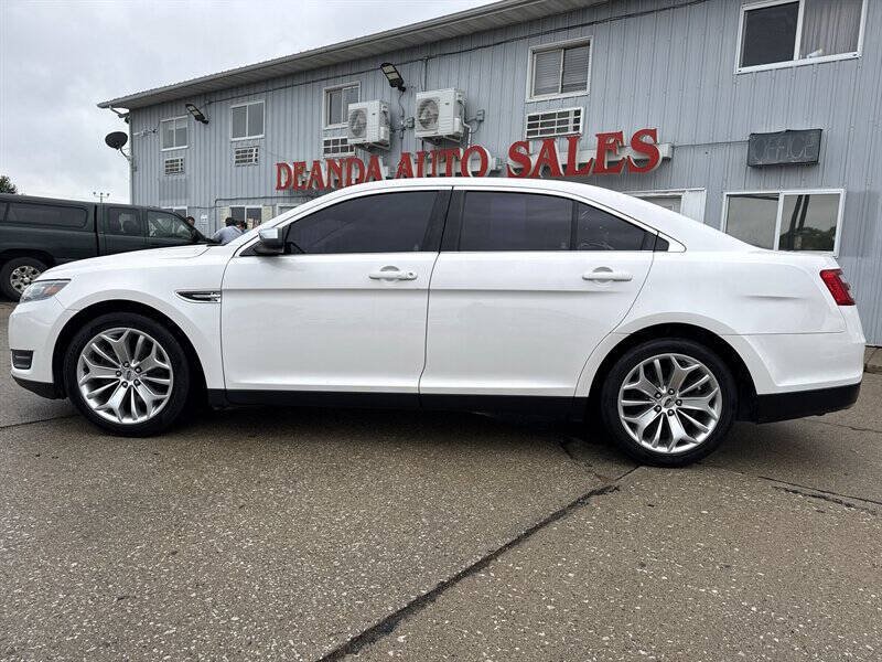 Used 2016 Ford Taurus Limited FWD image 3