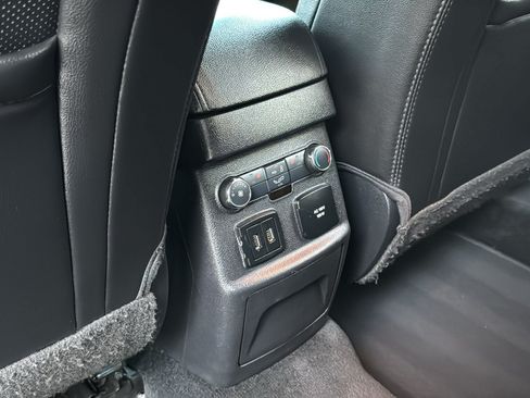 Used 2017 Ford Explorer Limited AWD/4WD image 31
