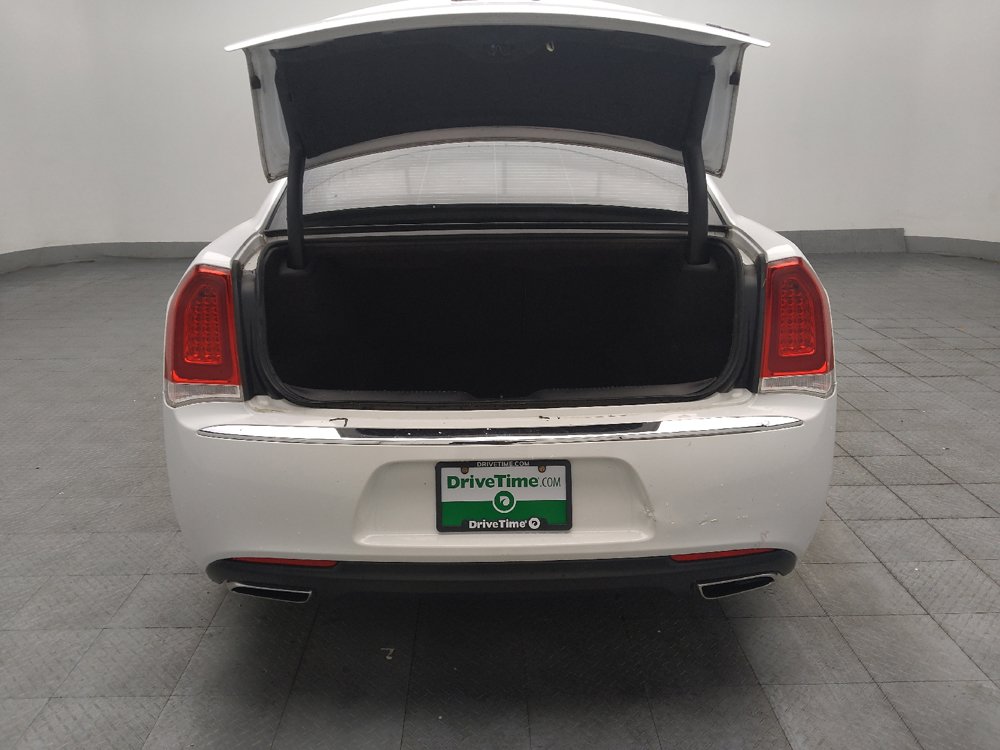 Used 2019 Chrysler 300 Limited RWD image 29