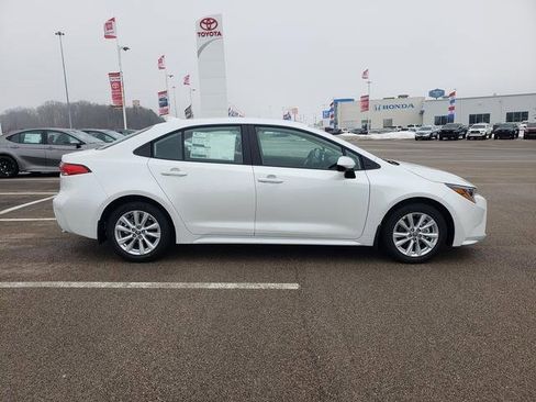 New 2026 Toyota Corolla LE image 4