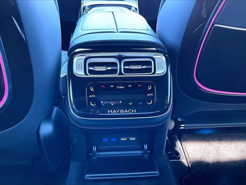 Certified 2024 Mercedes-Benz Maybach S 580 4MATIC image 43